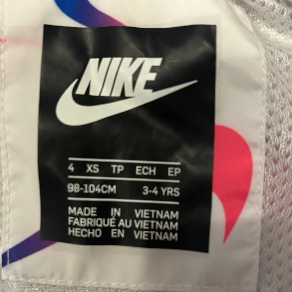 Nike jacket kids